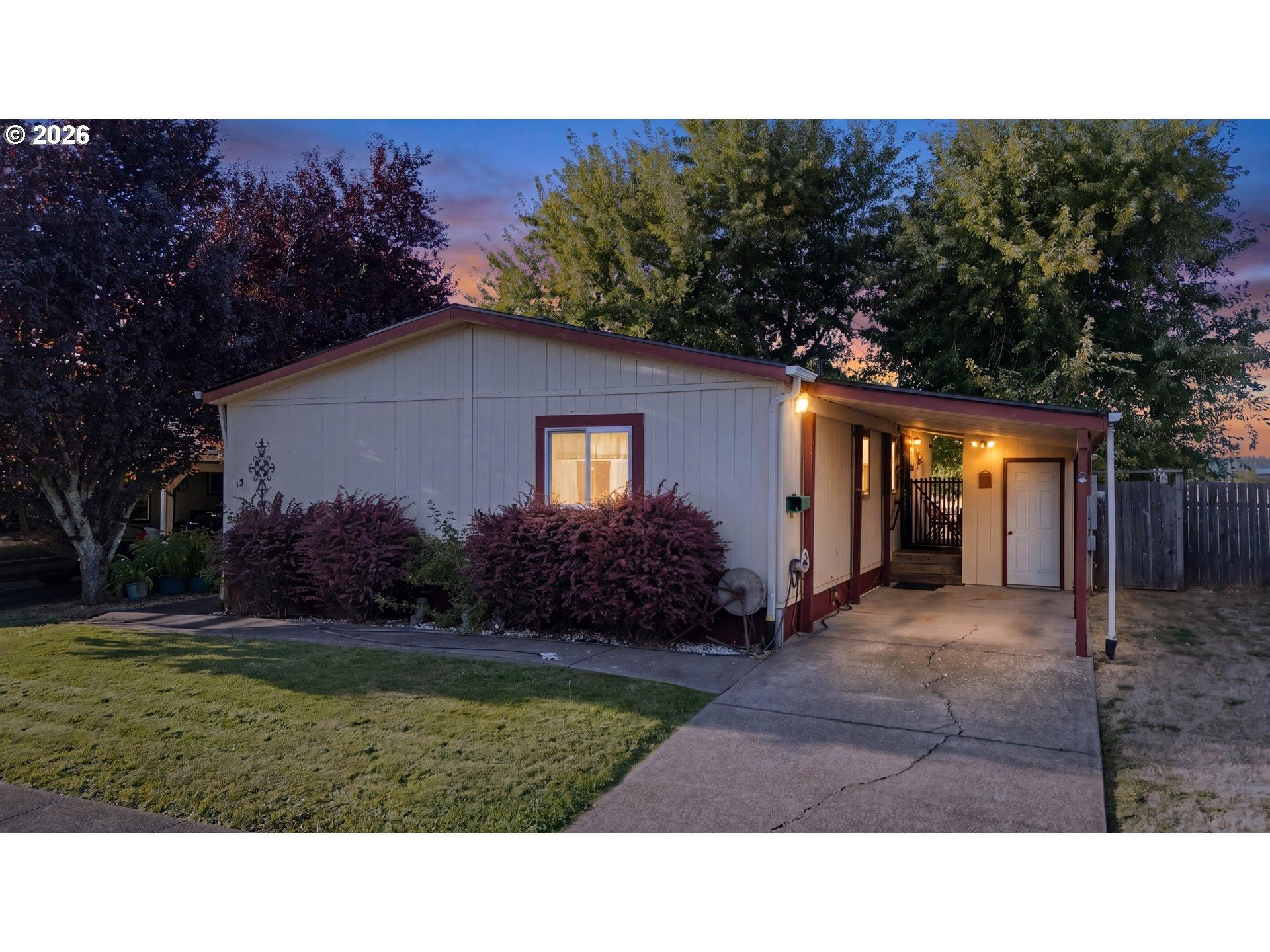N Mill St, Creswell, OR 97426