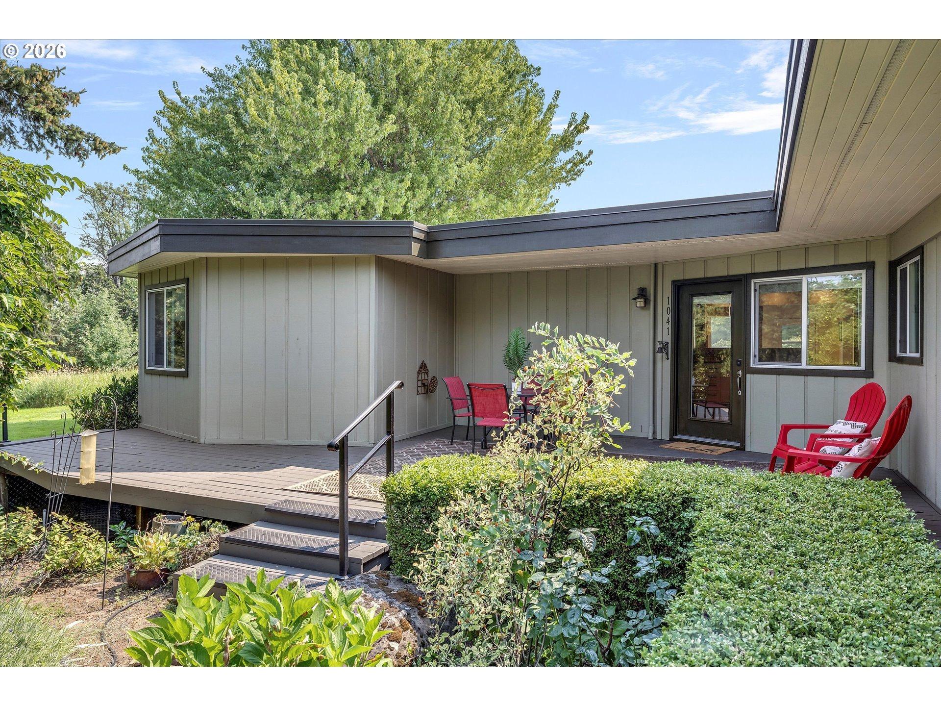 Cannon Dr, Hood River, OR 97031