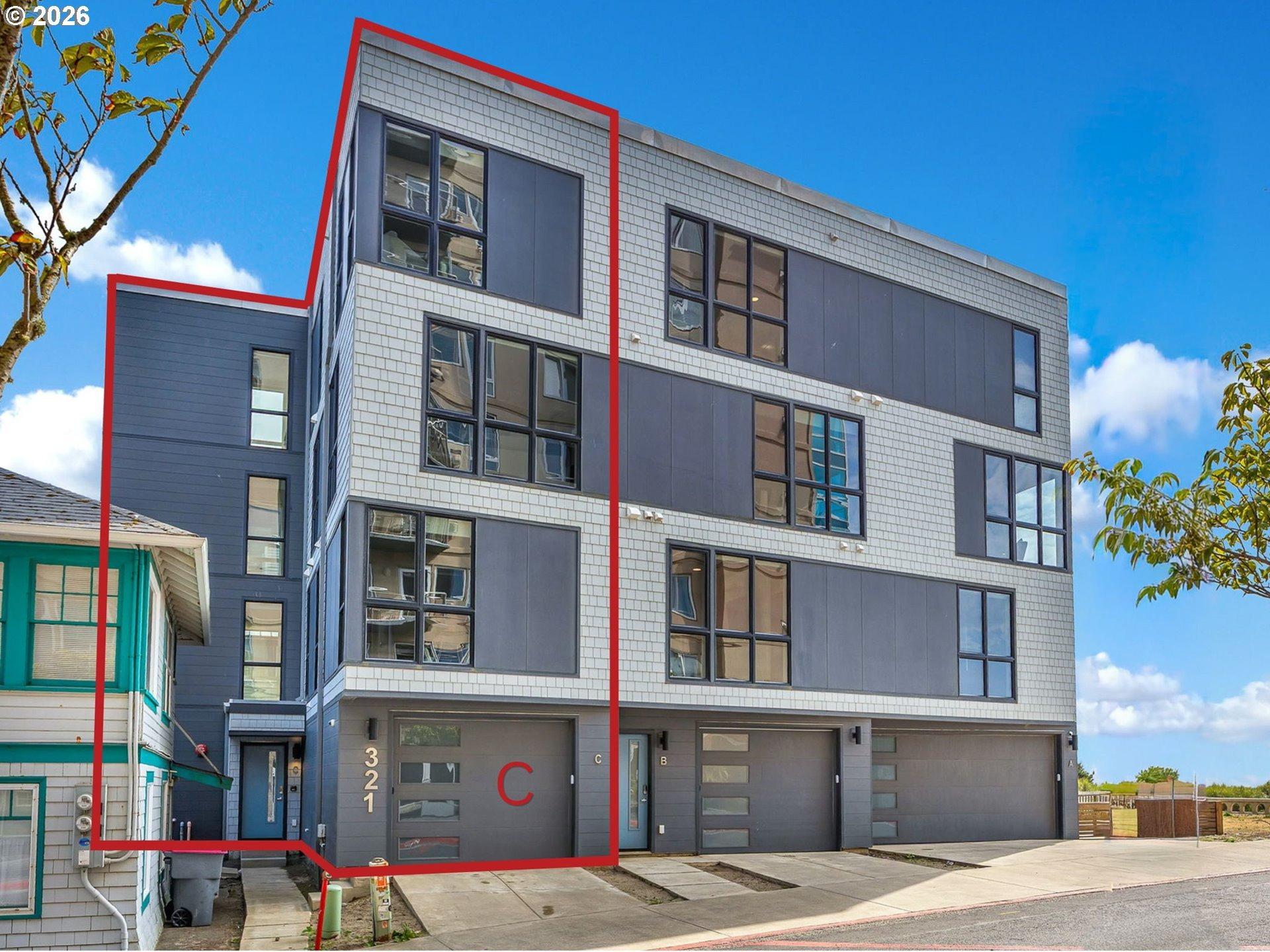S Prom, Seaside, OR 97138