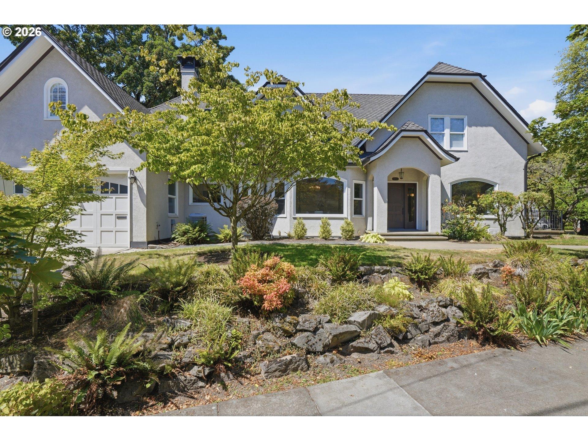 Ne 37th Ave, Portland, OR 97232