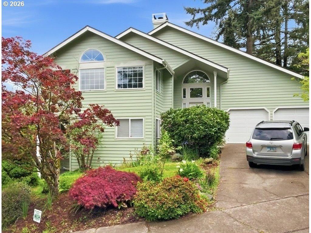 Moon Mountain Dr, Eugene, OR 97403