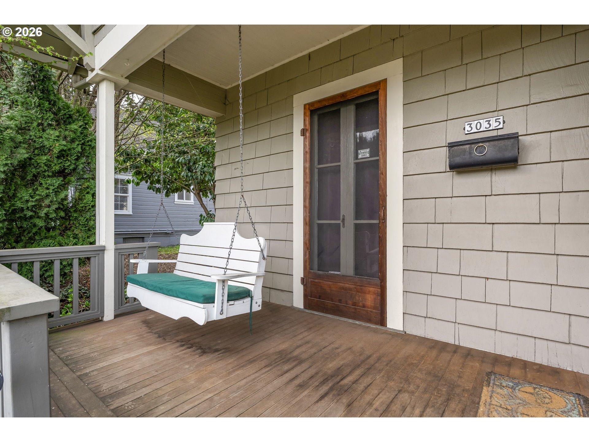 Se 9th Ave, Portland, OR 97202