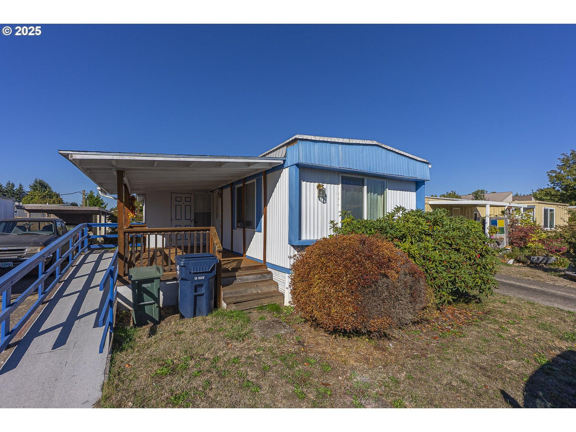 Laura St, Springfield, OR 97477