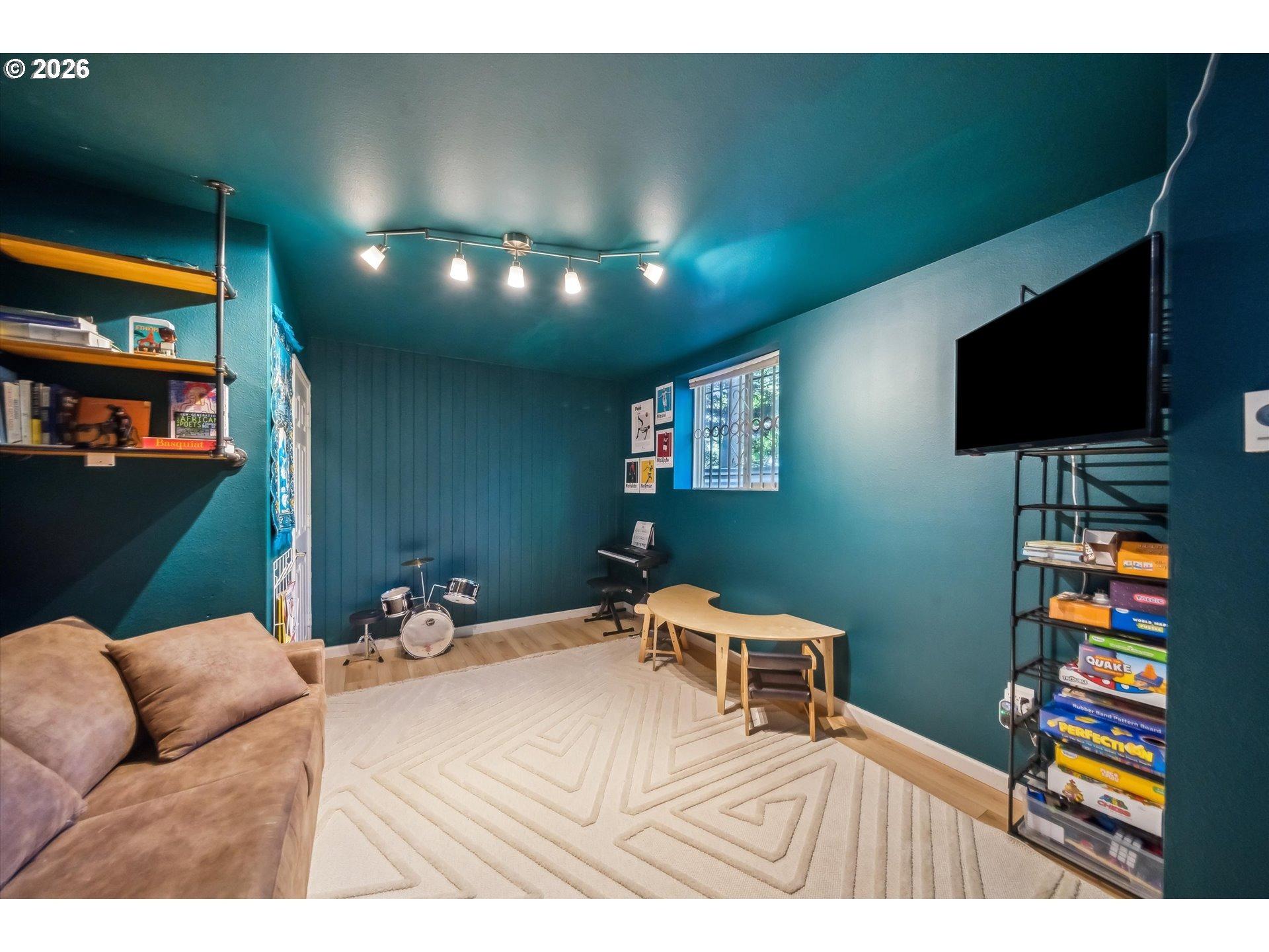 Ne Fremont St, Portland, OR 97220