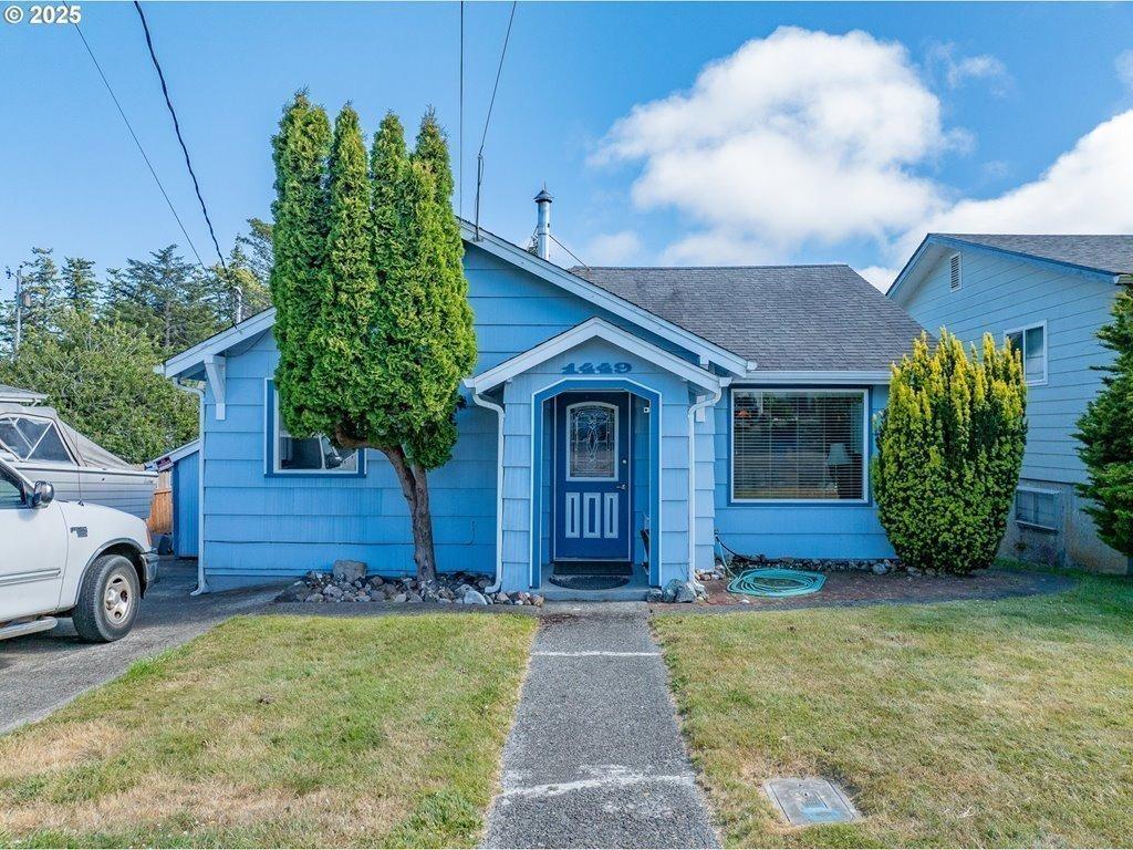 Myrtle Ave, Coos Bay, OR 97420