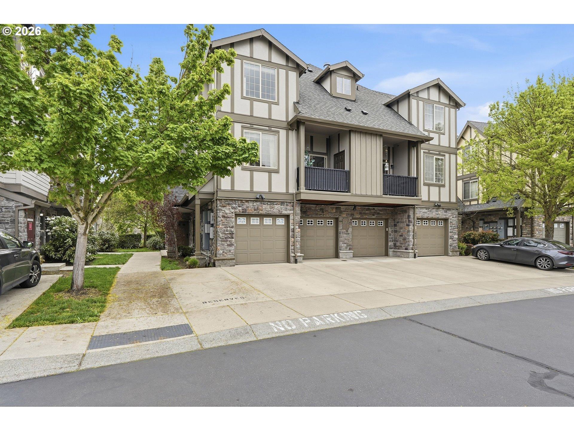 Ne Rockne Way, Beaverton, OR 97006