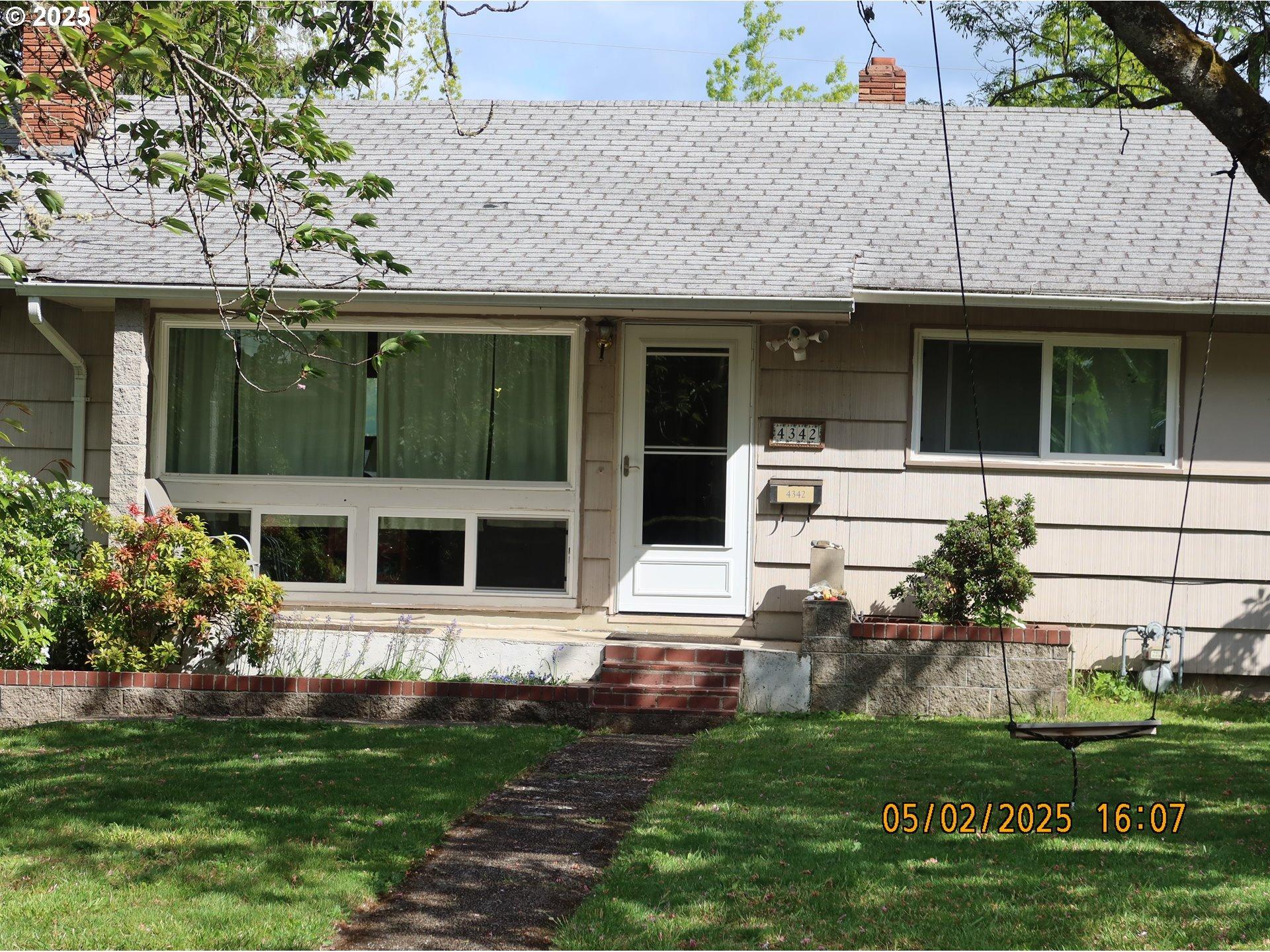 Mckay Dr S, Salem, OR 97302