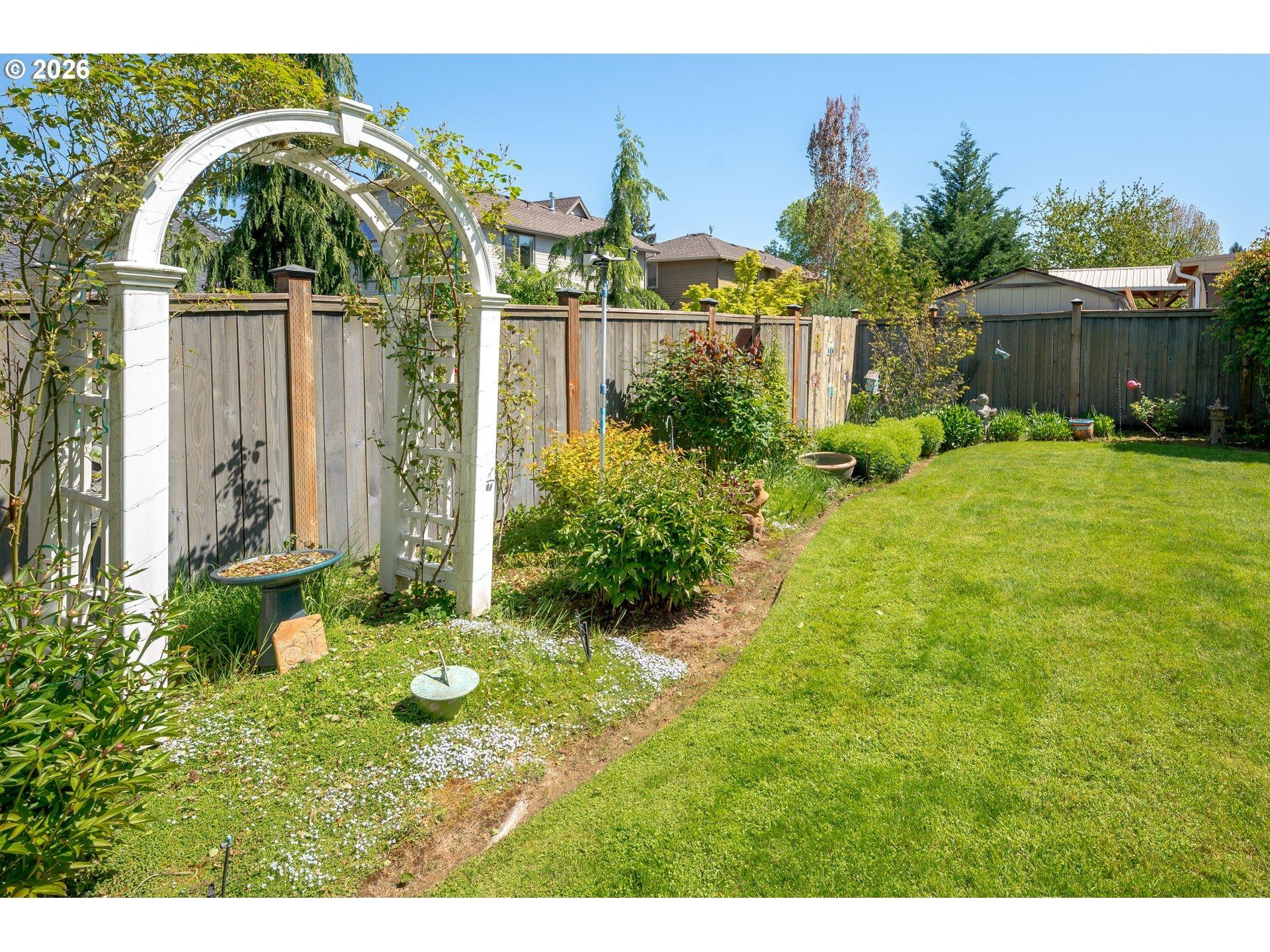 Sw Russ Ln, Mcminnville, OR 97128