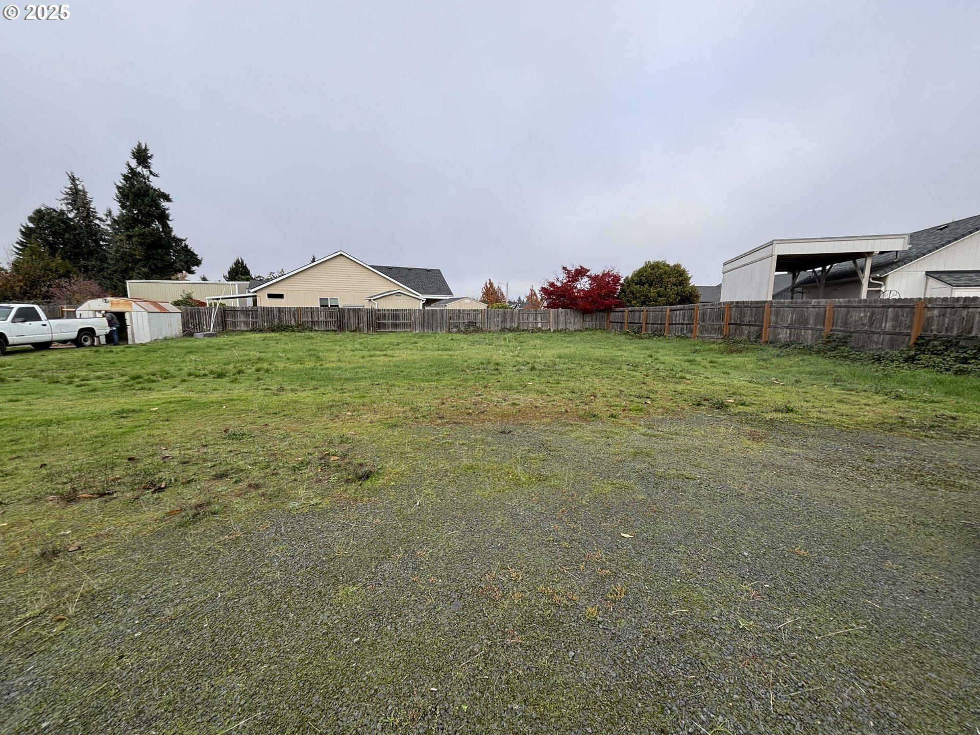 Q St, Springfield, OR 97477