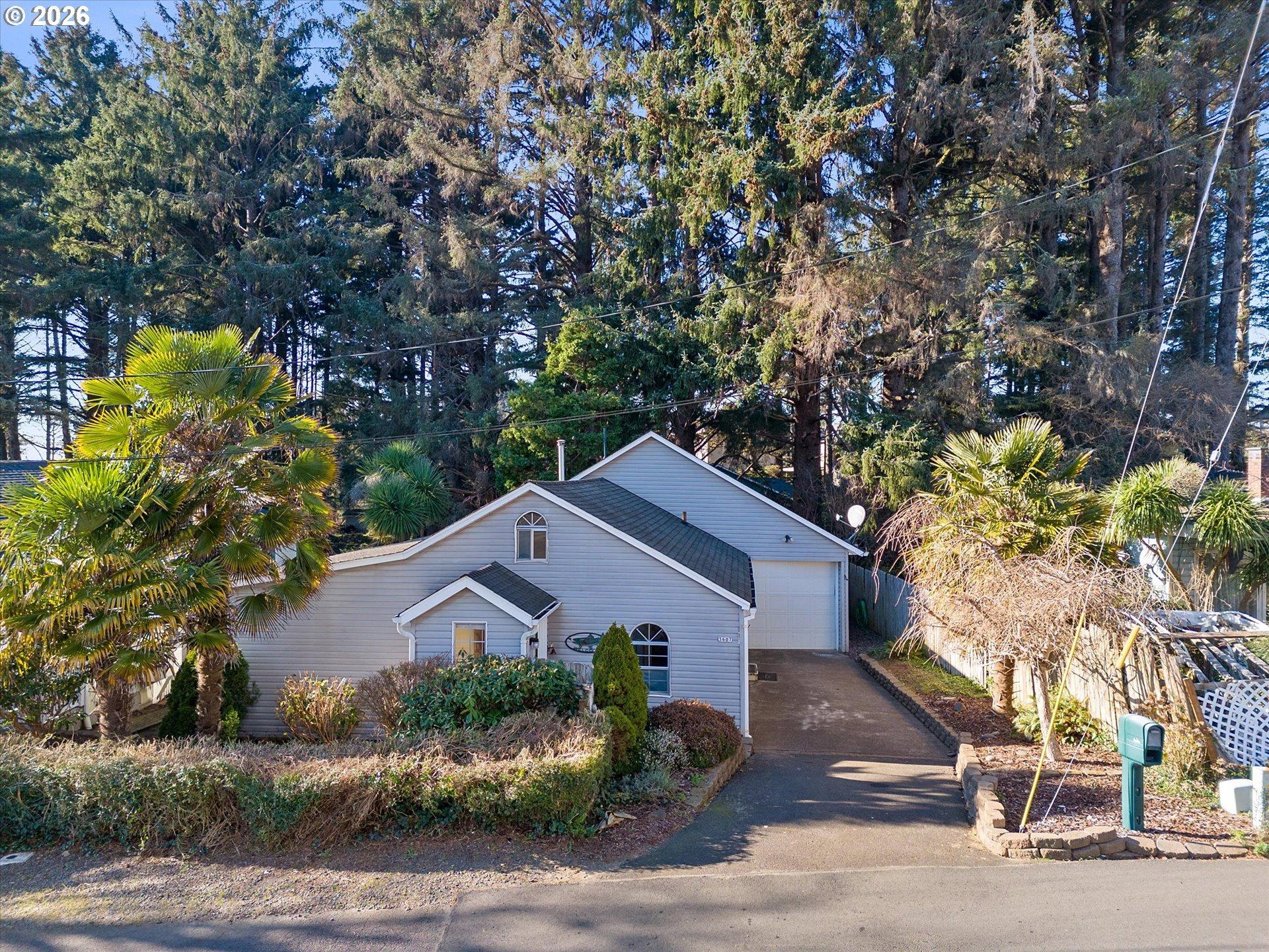 Nw Port Ave, Lincoln City, OR 97367