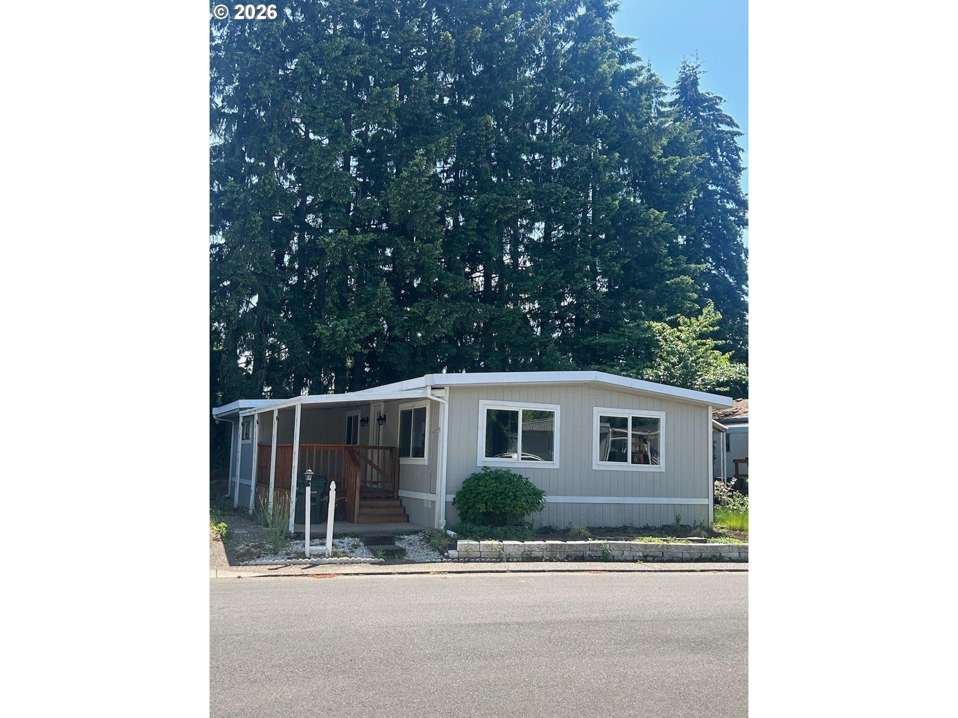 N 10th Ave, Cornelius, OR 97113