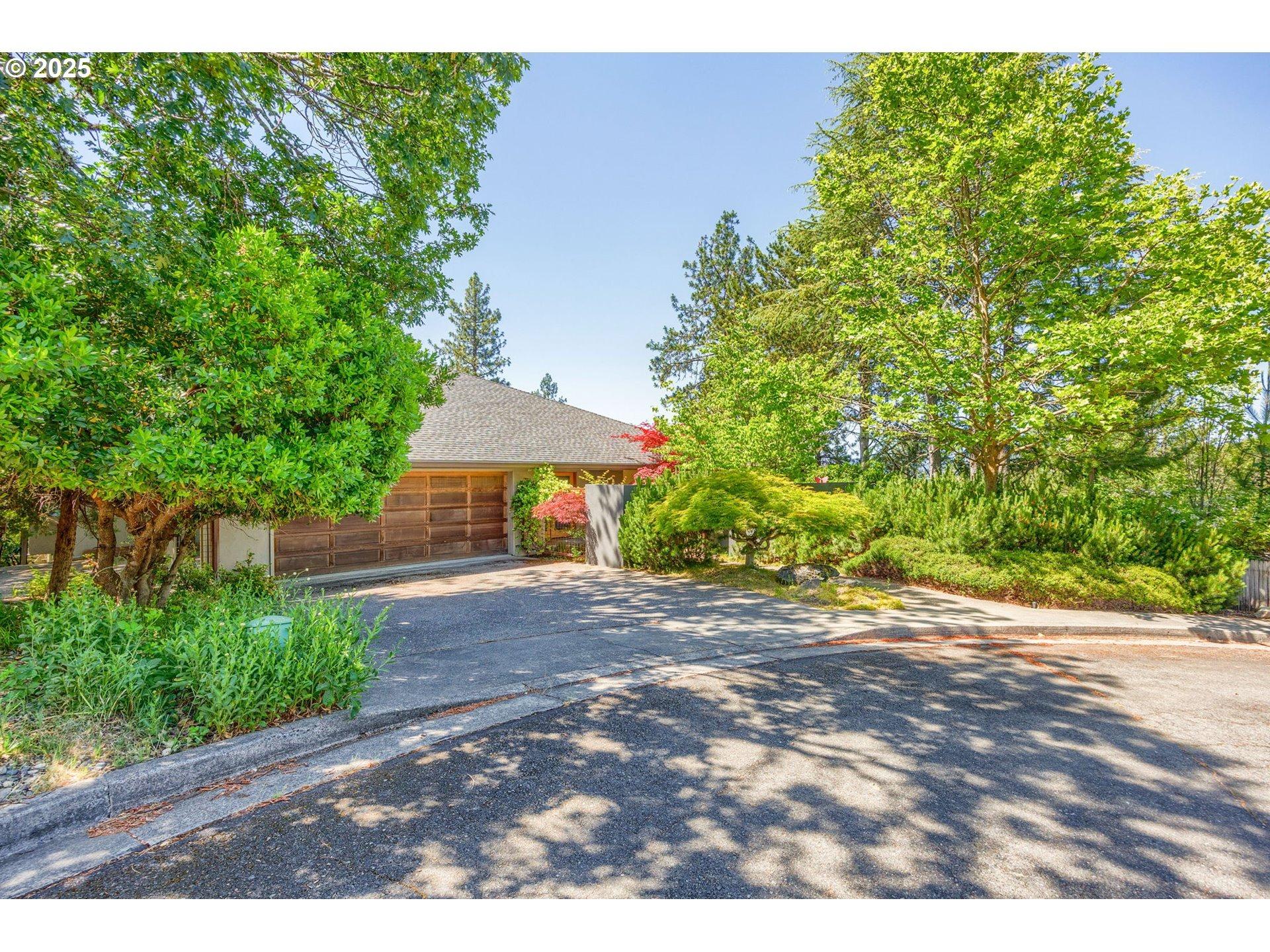 Nw Olmar Dr, Grants Pass, OR 97526