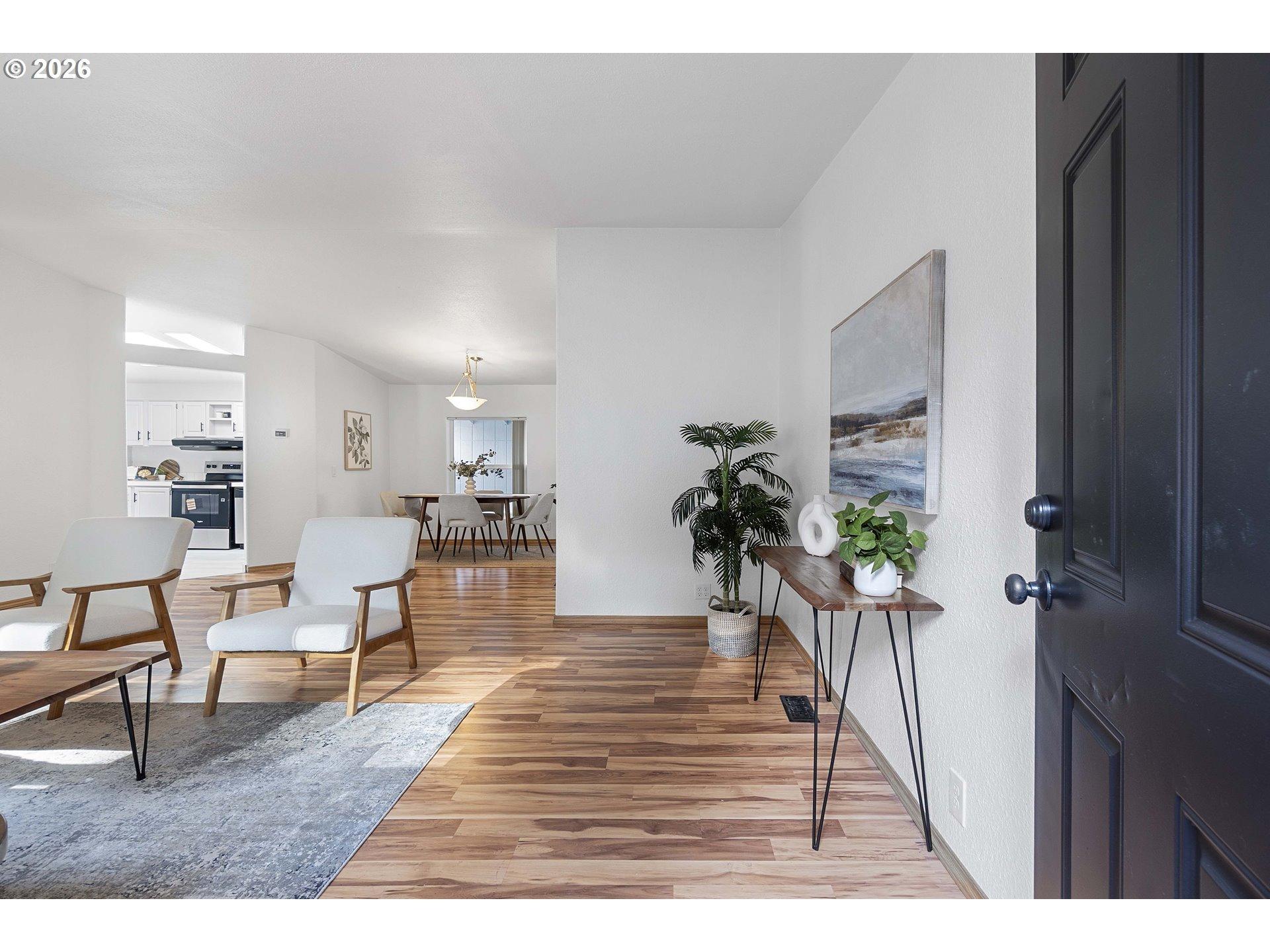 Se Schiller St, Portland, OR 97236