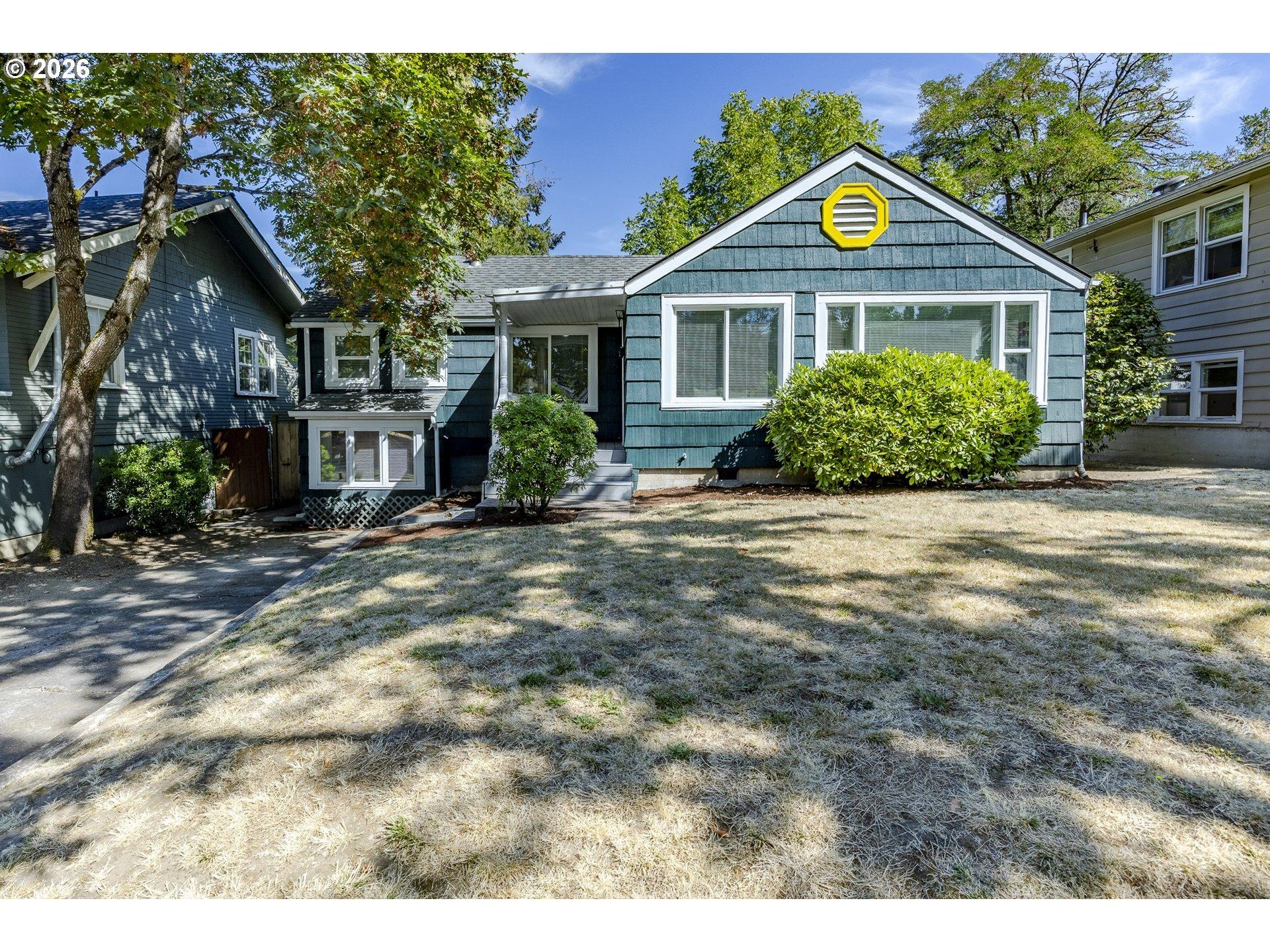 E 24th Ave, Eugene, OR 97403