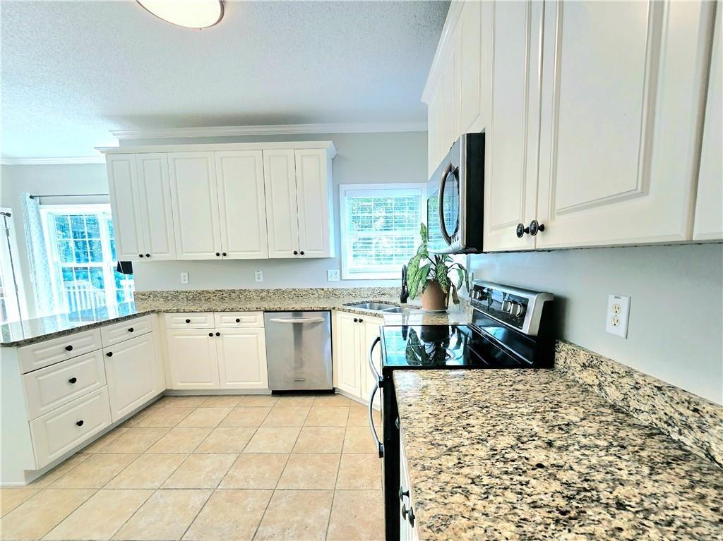 Canal Pl, Fayetteville, GA 30215