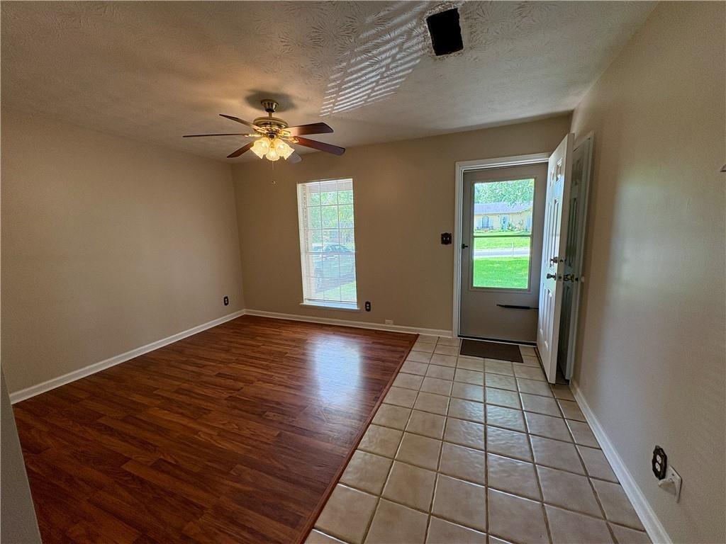 Haddon Dr, Rex, GA 30273