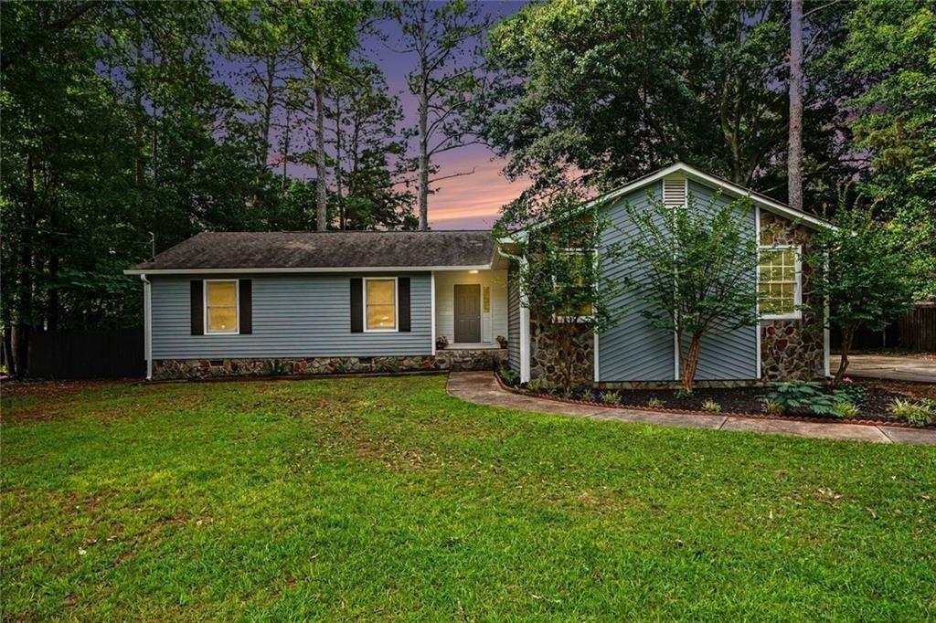 Rosewood Dr, Griffin, GA 30223