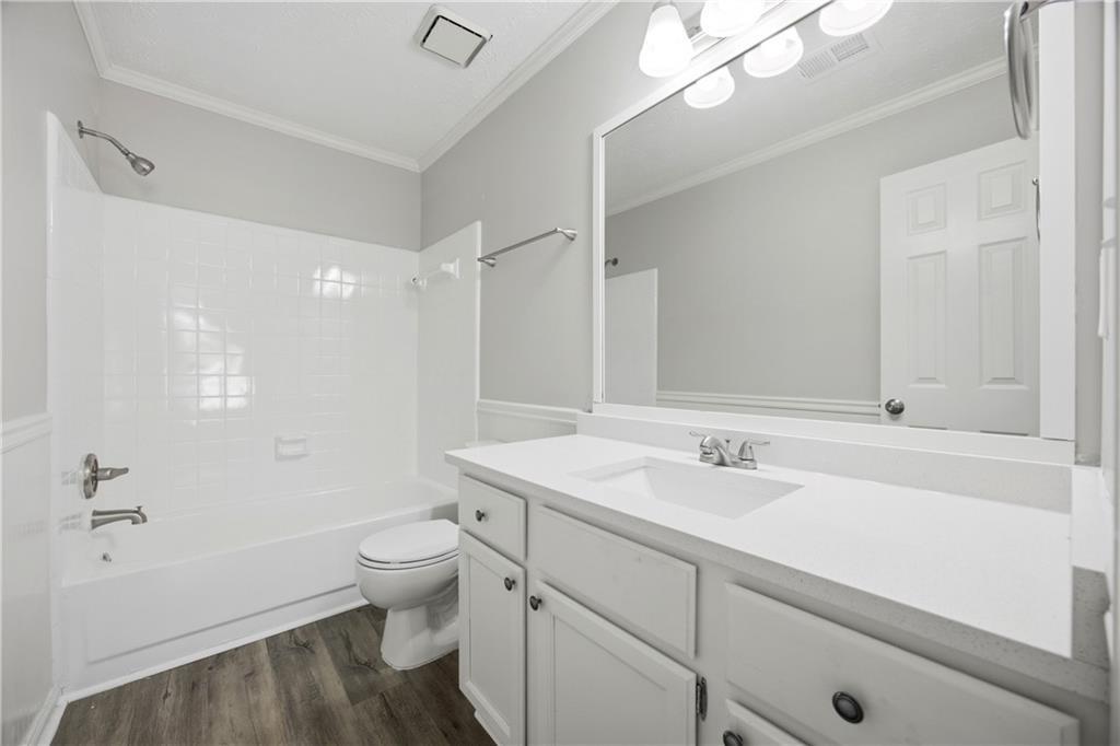 Wellers Ct, Roswell, GA 30076