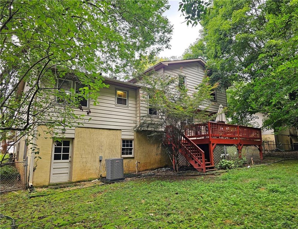 Reilly Ln, Clarkston, GA 30021