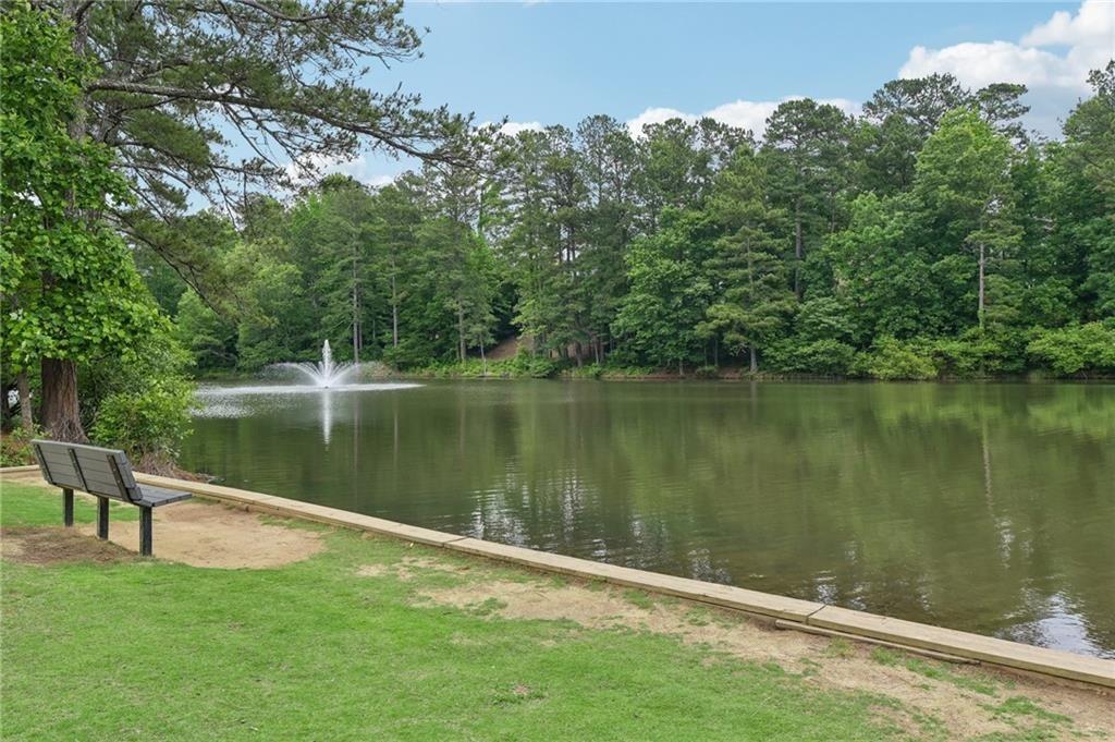 Edinburgh Dr, Canton, GA 30115