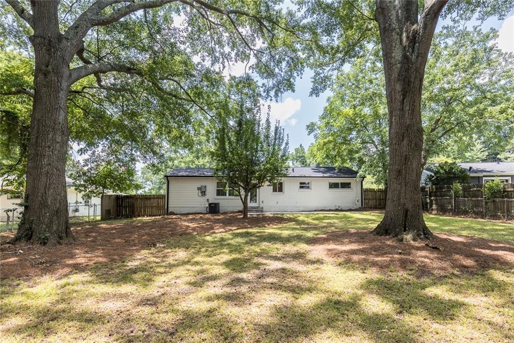 Brook Dr, Decatur, GA 30033