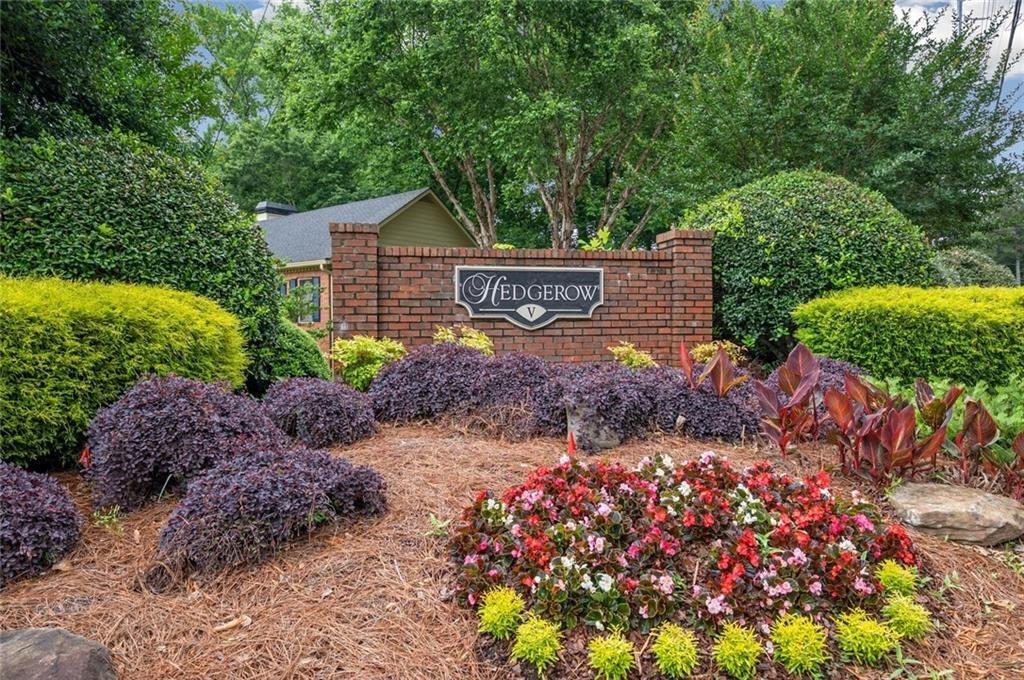 Barberry Dr Ne, Roswell, GA 30075