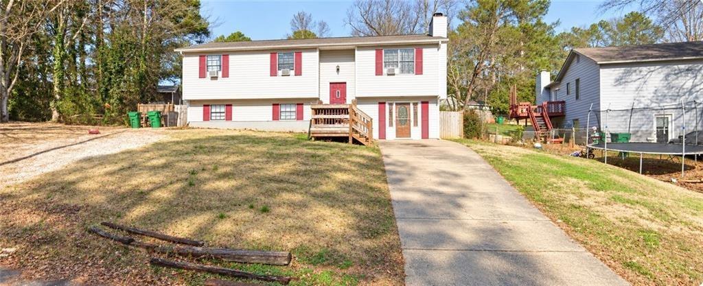 Tina Ct, Stone Mountain, GA 30083