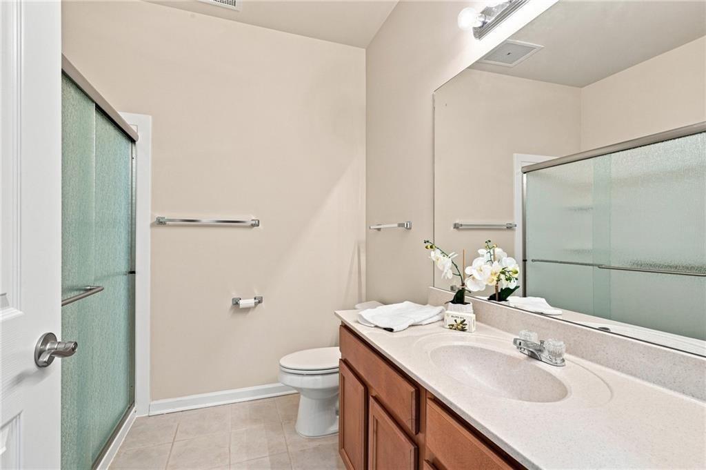 Nocturne Dr, Alpharetta, GA 30009