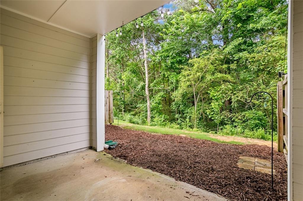 Madison Ave, Acworth, GA 30102