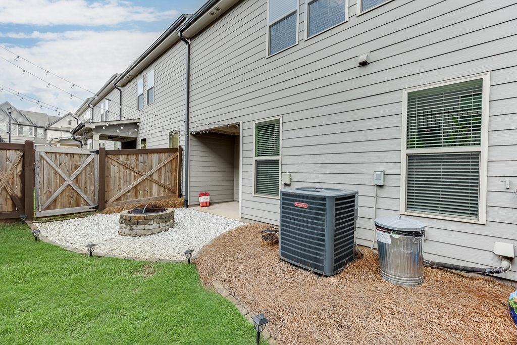 Parkview Ln, Flowery Branch, GA 30542