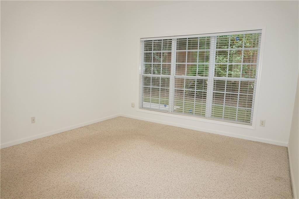 Alnwick Dr, Duluth, GA 30096