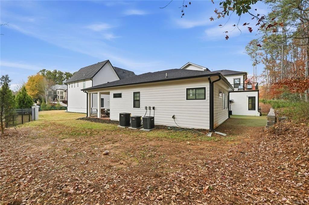 Thome Dr, Alpharetta, GA 30022