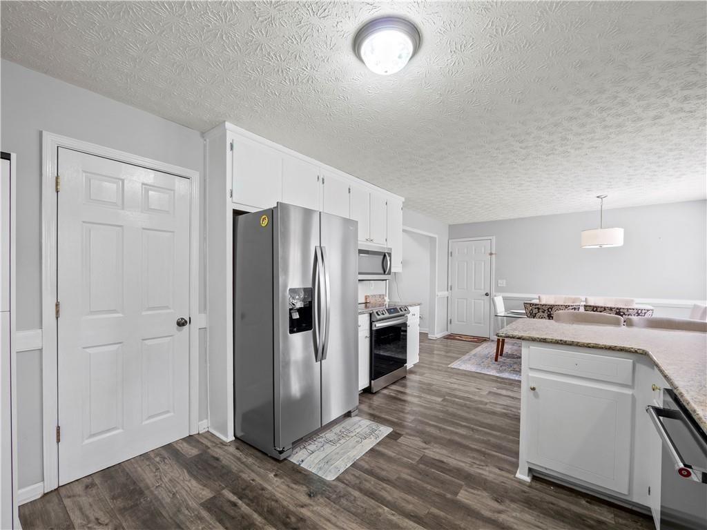 Hopewell Ln, Gainesville, GA 30507