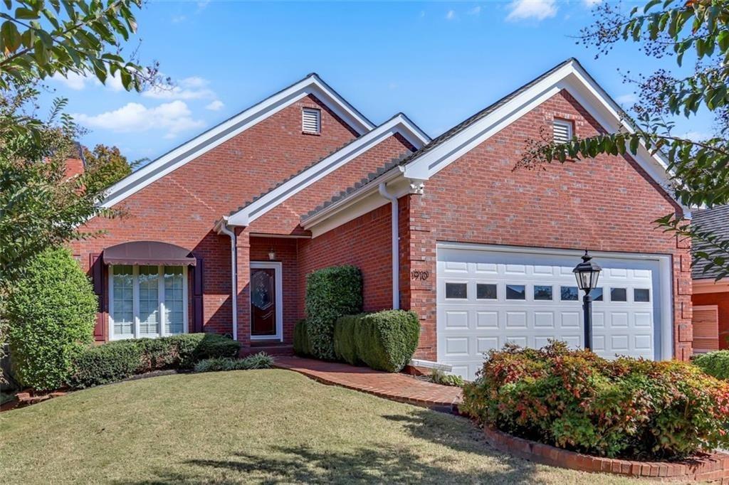 Stockton Walk Ln, Snellville, GA 30078