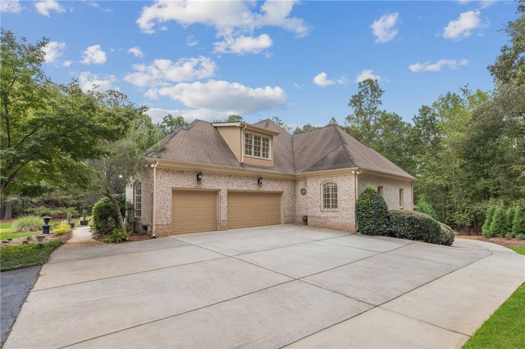 Rand Dr, Douglasville, GA 30135