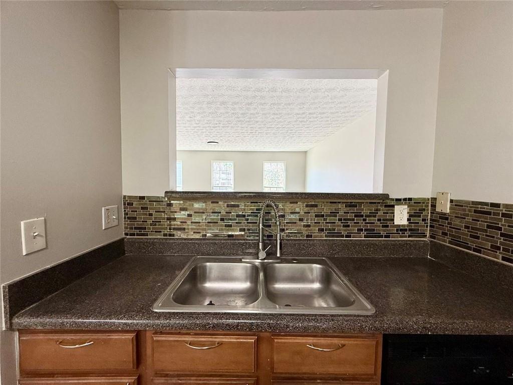 Redan E, Lithonia, GA 30058