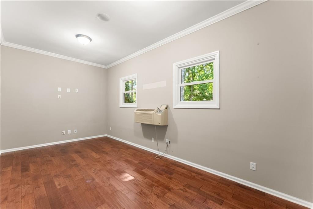 Burns Dr Ne, Gainesville, GA 30501