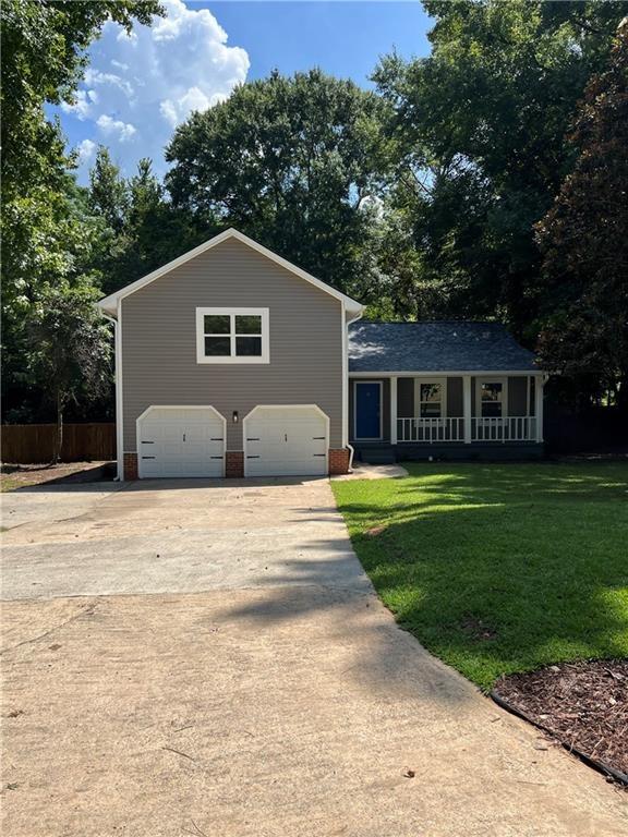 Groveland Dr, Peachtree City, GA 30269