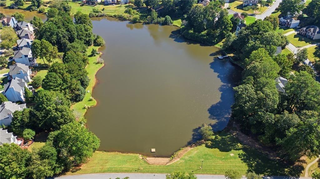 Shores Ridge Ct, Suwanee, GA 30024