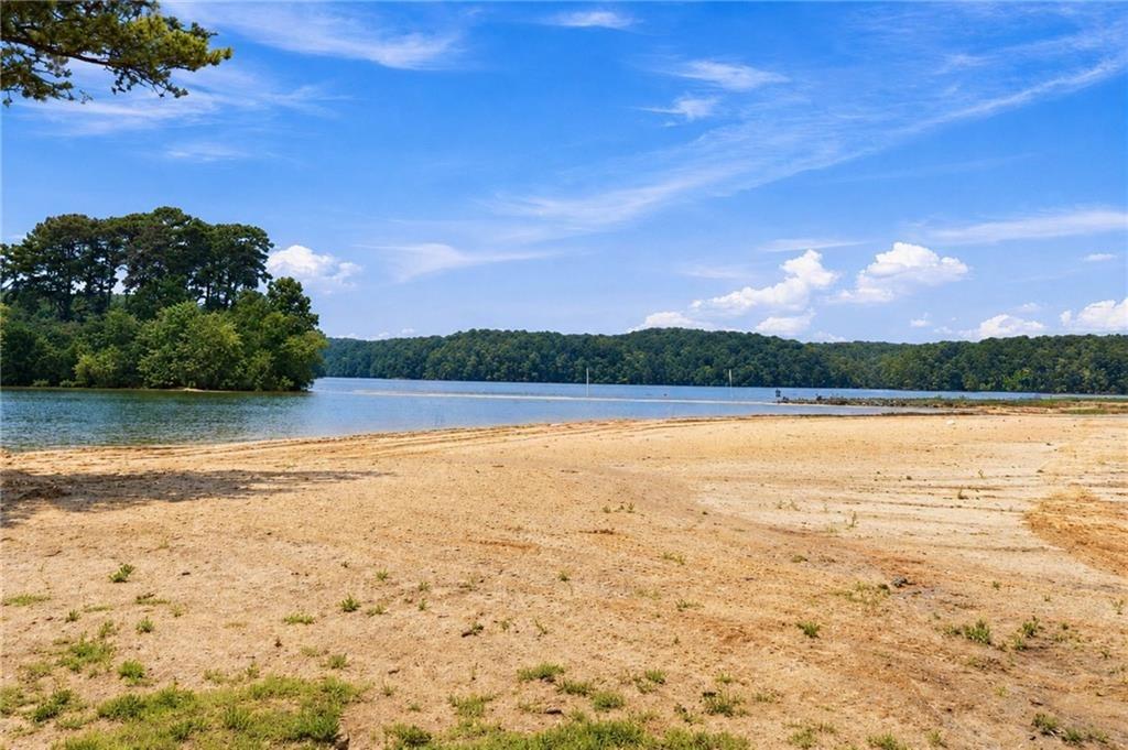 Cottonwood Dr, Woodstock, GA 30189