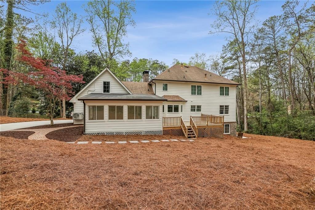 River Cir, Sandy Springs, GA 30350