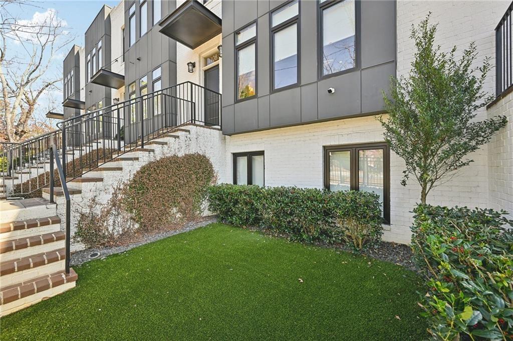 Briar Cove Cir, Atlanta, GA 30329