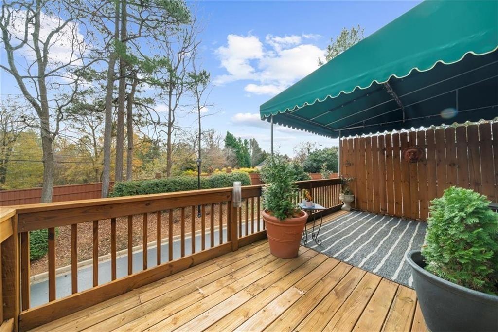 Paces Point Cir Se, Smyrna, GA 30080