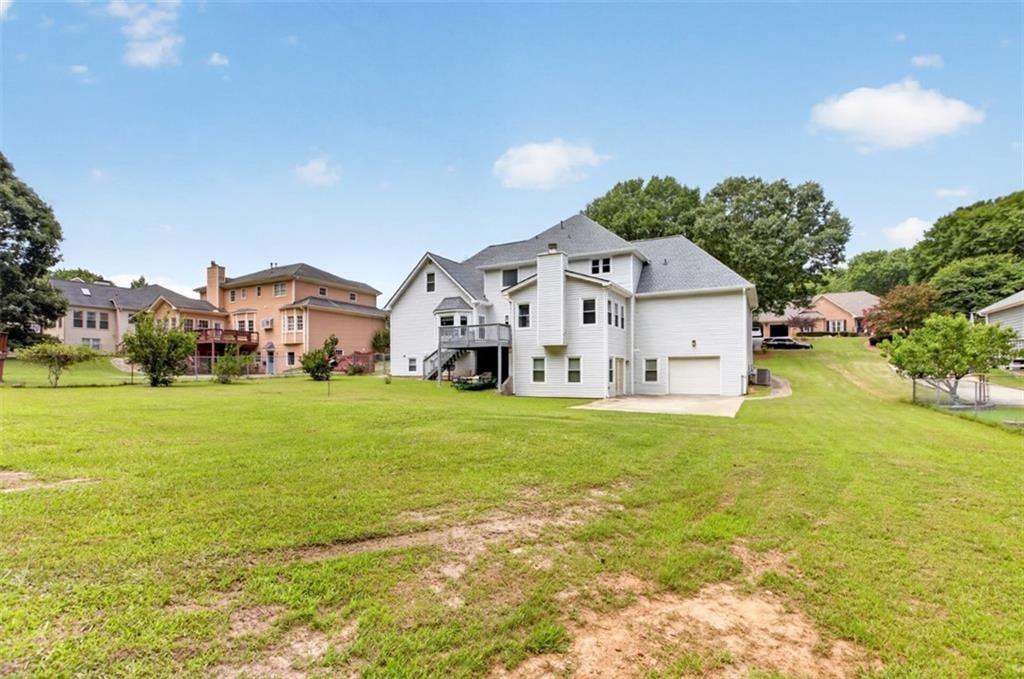 Lakewood Cir, Grayson, GA 30017
