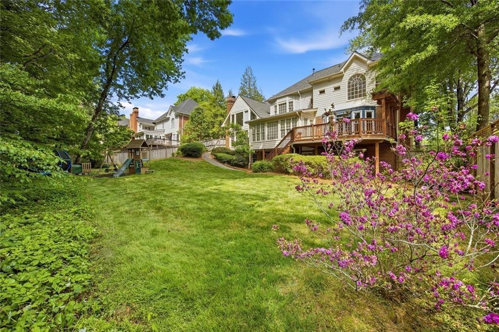 S Spalding Lake Dr, Sandy Springs, GA 30350