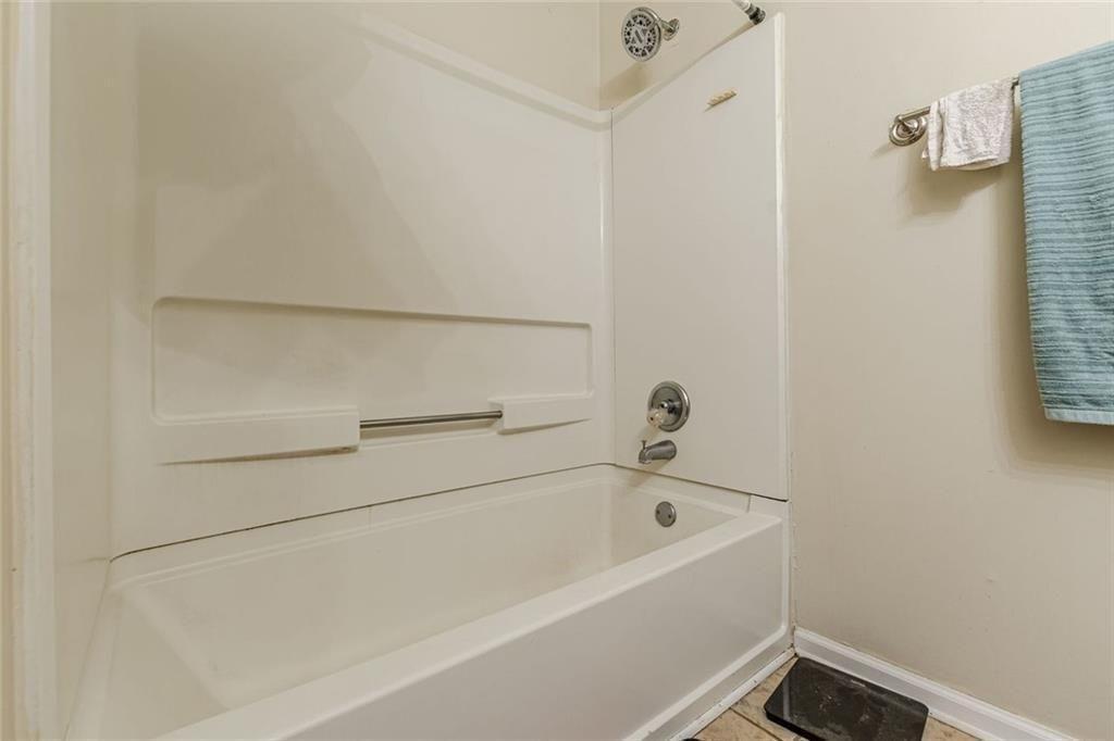Kingswood Trl, Decatur, GA 30034