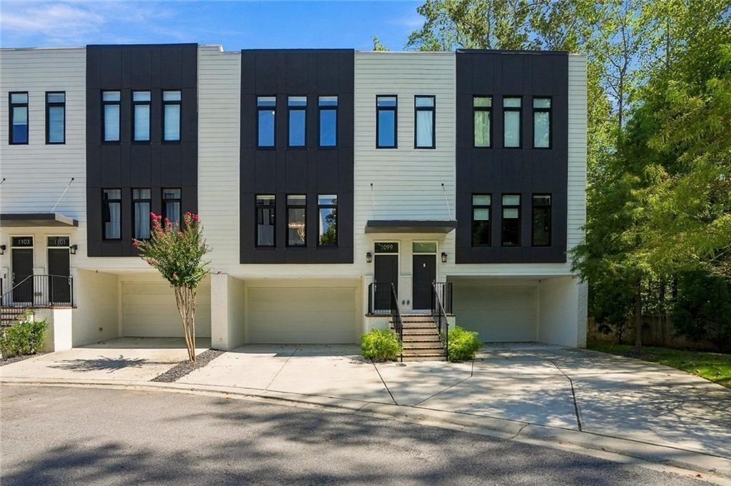 Briar Cove Cir, Atlanta, GA 30329