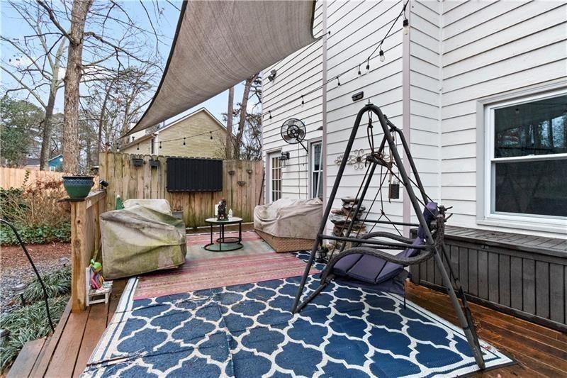 Deer Oaks Trl, Lawrenceville, GA 30044