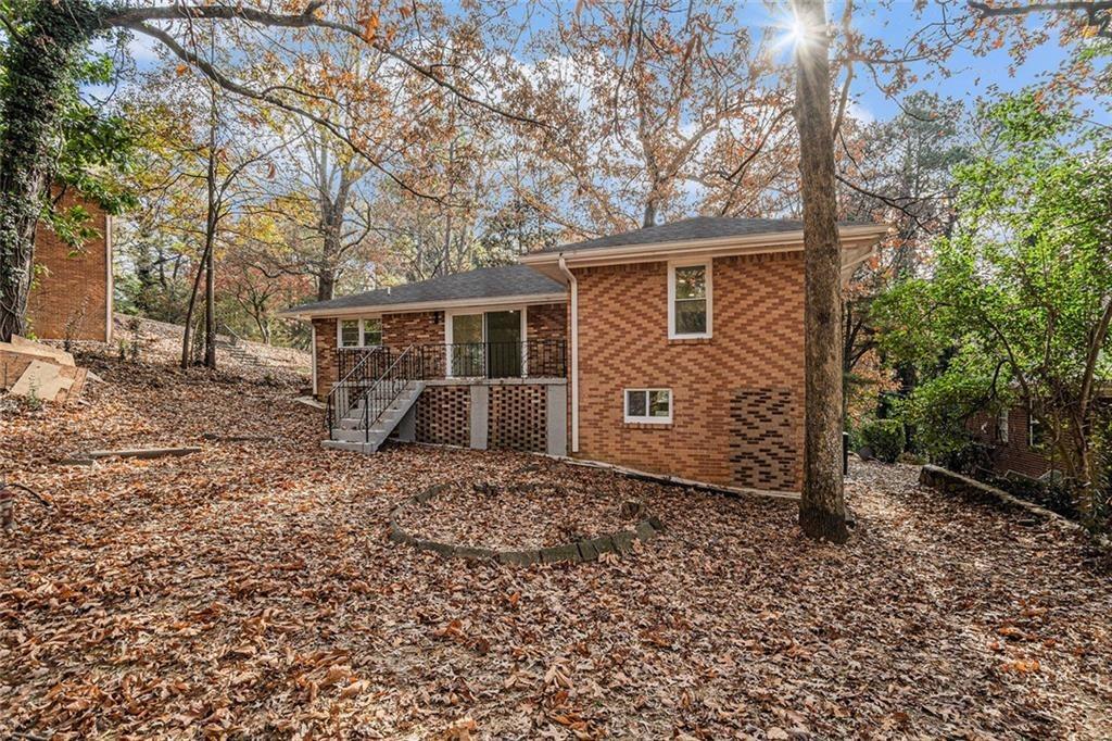 Baker Ridge Dr Nw, Atlanta, GA 30318