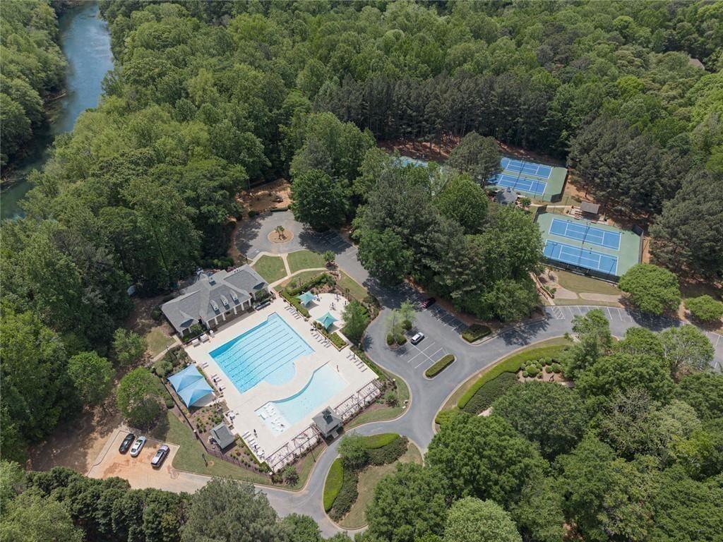 Woodcliff Dr, Suwanee, GA 30024